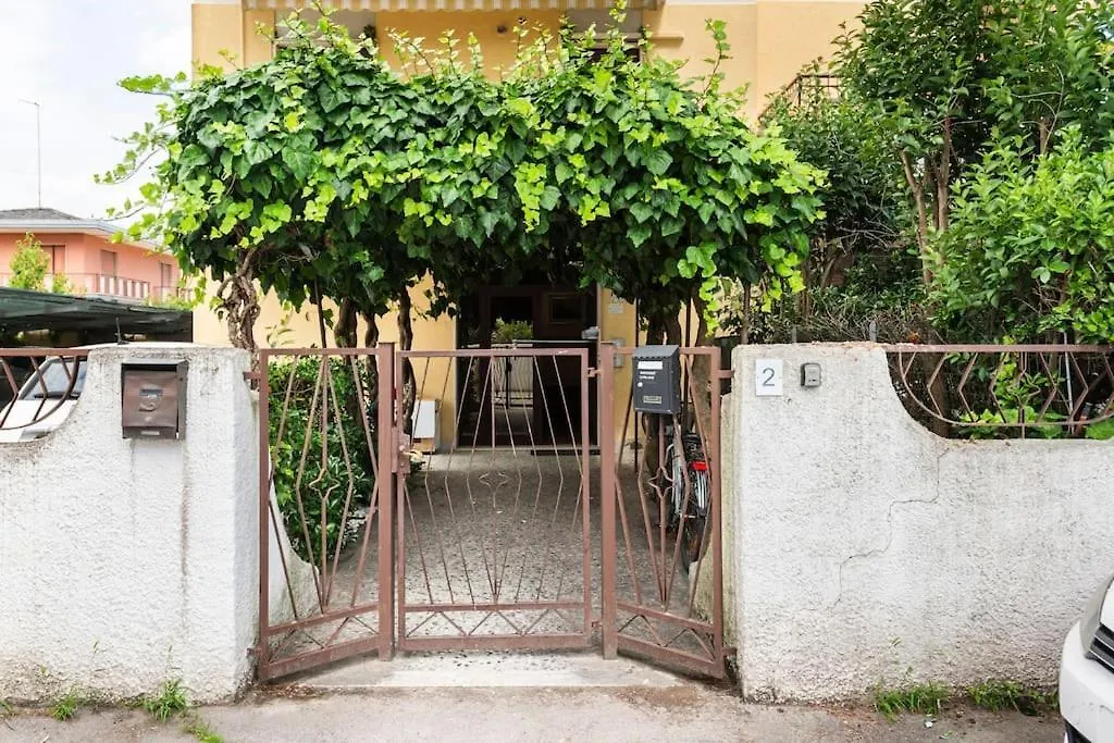 200M From The Sea, Beach Place Included Lido di Jesolo Italy